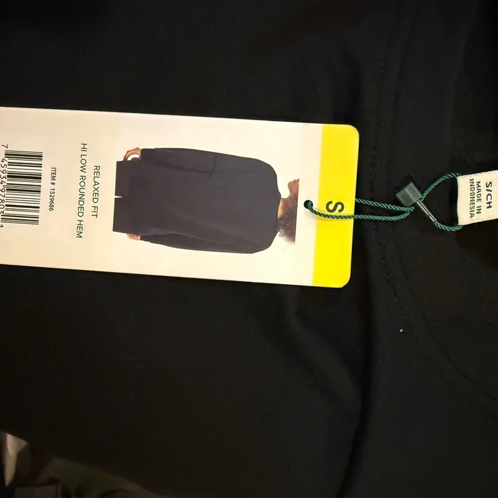 Orvis Black Crewneck Sweater Classic Design - Picture 3 of 3